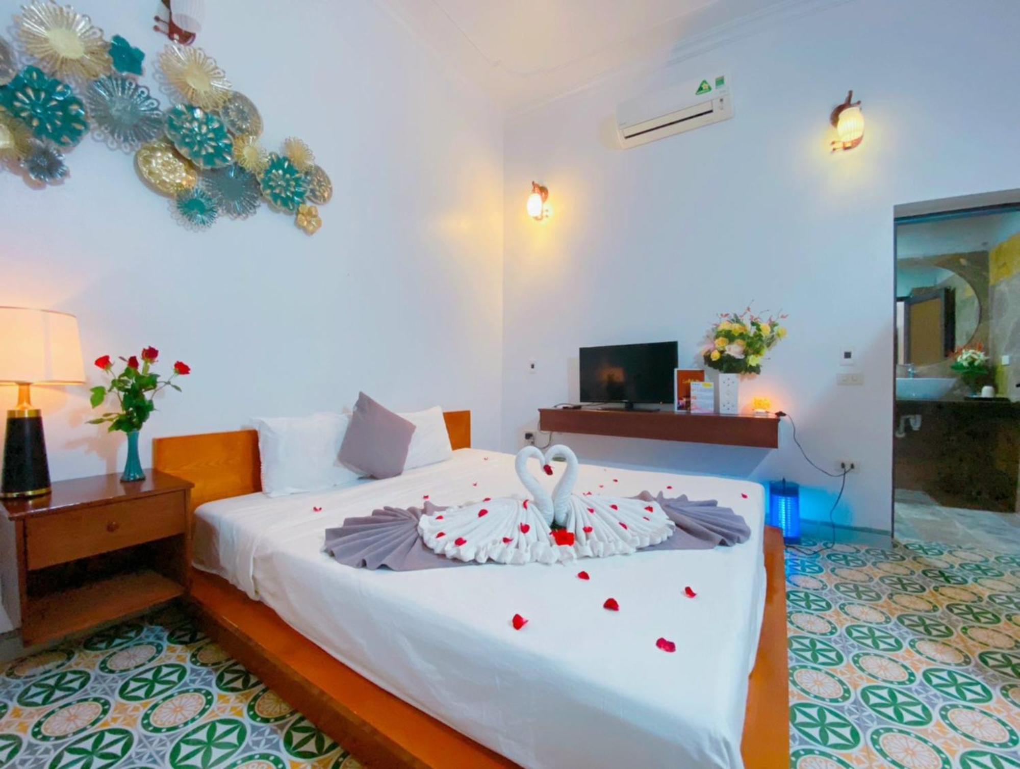 La Belle Vie Tam Coc Homestay นิญบิ่ญ ภายนอก รูปภาพ